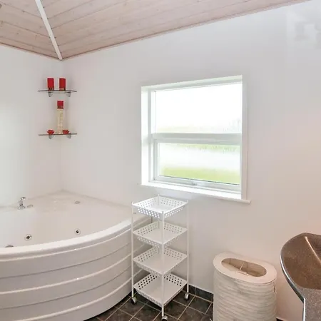 Holiday Home Vinkelbaek I בית נופש